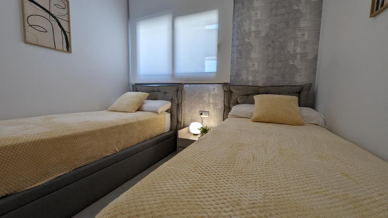 Sunset Cliffs Stylish Apartment Μπένιντορμ Εξωτερικό φωτογραφία