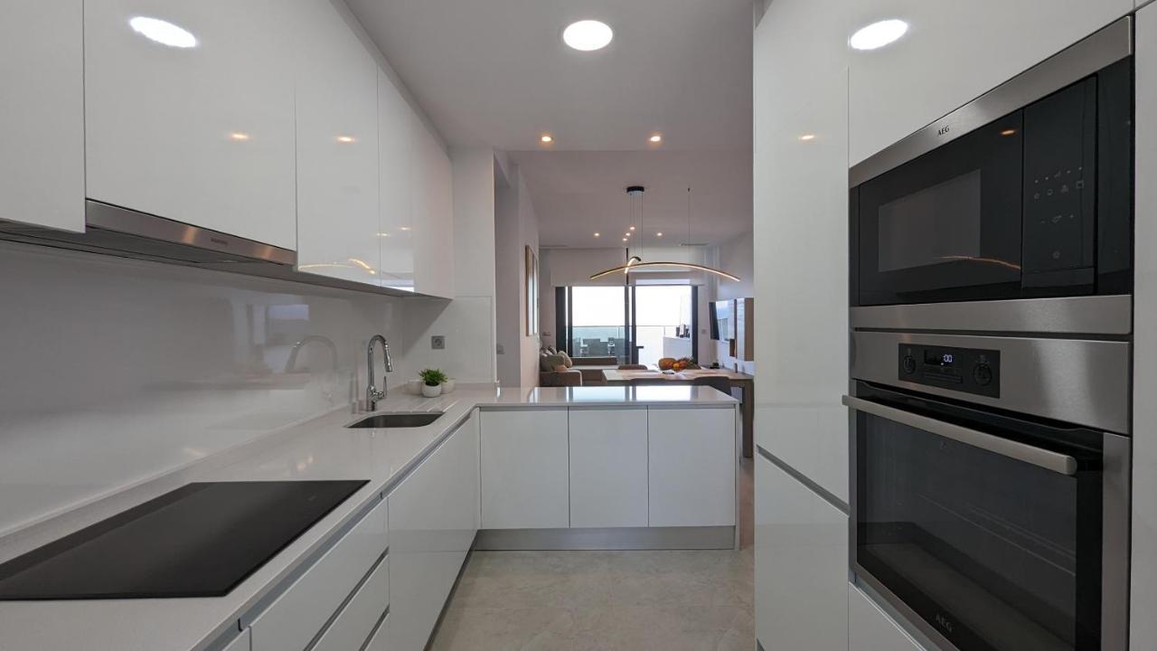 Sunset Cliffs Stylish Apartment Μπένιντορμ Εξωτερικό φωτογραφία