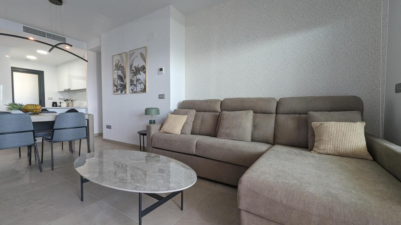 Sunset Cliffs Stylish Apartment Μπένιντορμ Εξωτερικό φωτογραφία