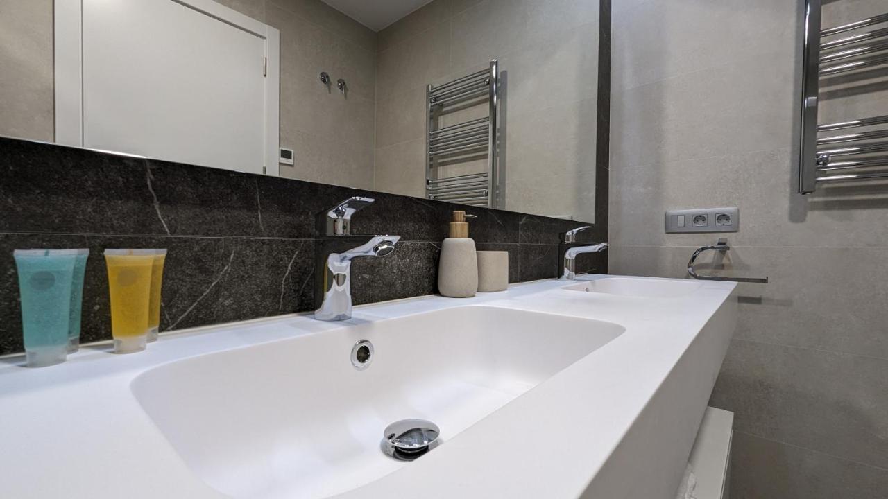 Sunset Cliffs Stylish Apartment Μπένιντορμ Εξωτερικό φωτογραφία