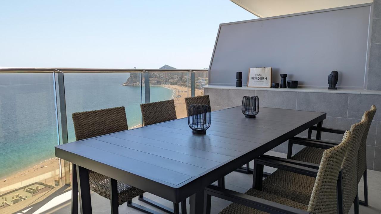 Sunset Cliffs Stylish Apartment Μπένιντορμ Εξωτερικό φωτογραφία