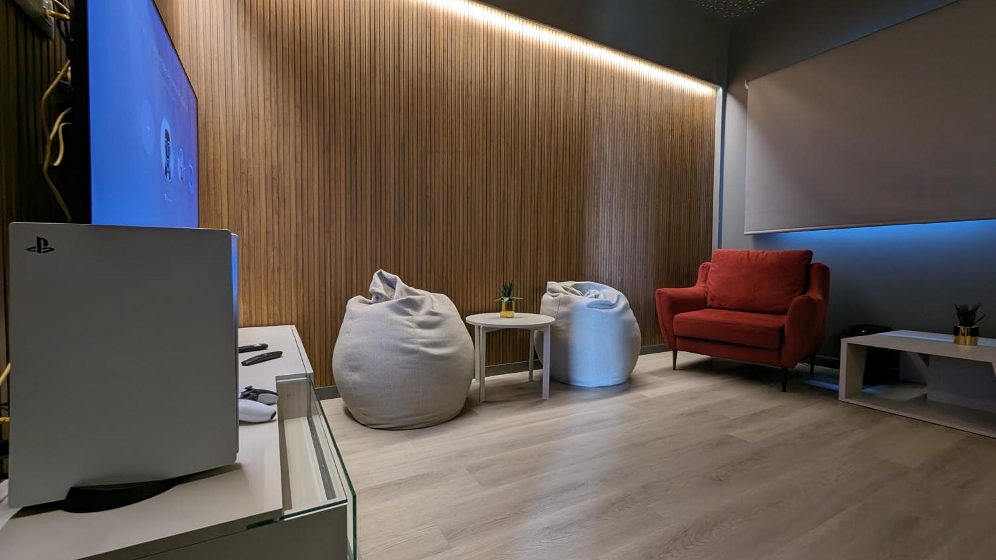 Sunset Cliffs Stylish Apartment Μπένιντορμ Εξωτερικό φωτογραφία